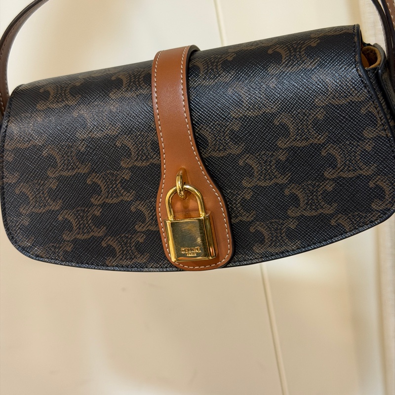 全新全配❤️ celine #老花 #肩背包 #鎖頭腋下包 #lisa同款-5