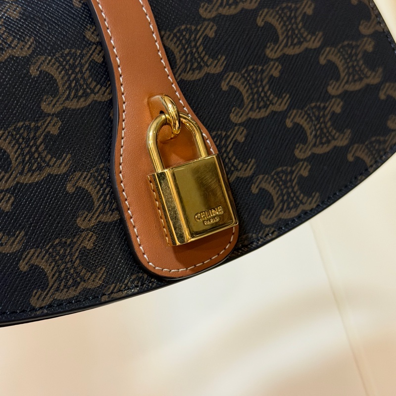 全新全配❤️ celine #老花 #肩背包 #鎖頭腋下包 #lisa同款-6
