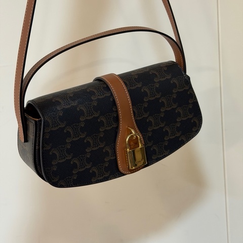 全新全配❤️ celine #老花 #肩背包 #鎖頭腋下包 #lisa同款