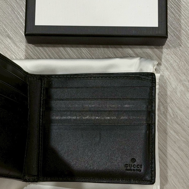 GUCCI黑色雙G壓紋 男短夾-3