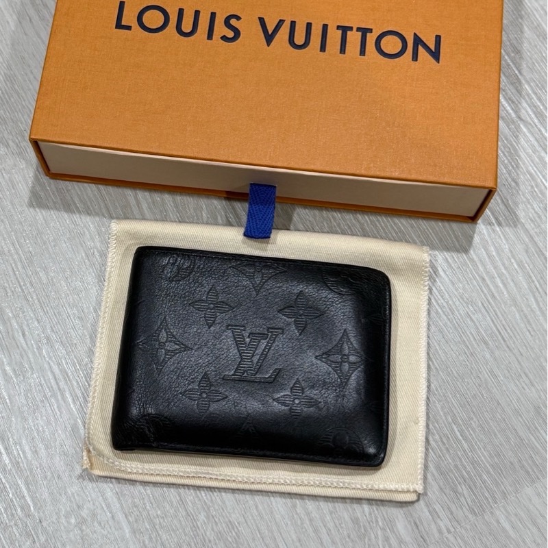 Louis Vuitton黑色壓紋Multiple短夾-8