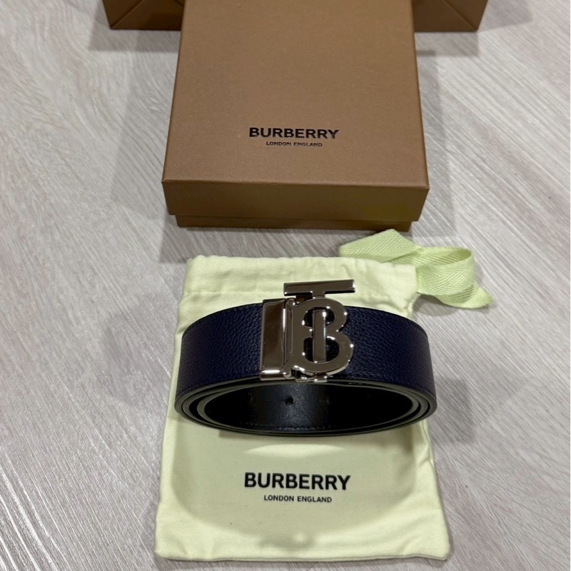 BURBERRY男用雙面皮帶 尺寸95-0
