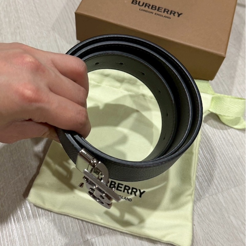 BURBERRY男用雙面皮帶 尺寸95-3