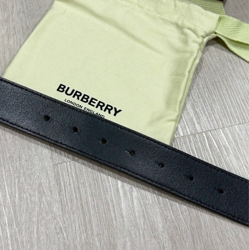 BURBERRY男用雙面皮帶 尺寸95-5