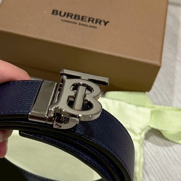 BURBERRY男用雙面皮帶 尺寸95-9