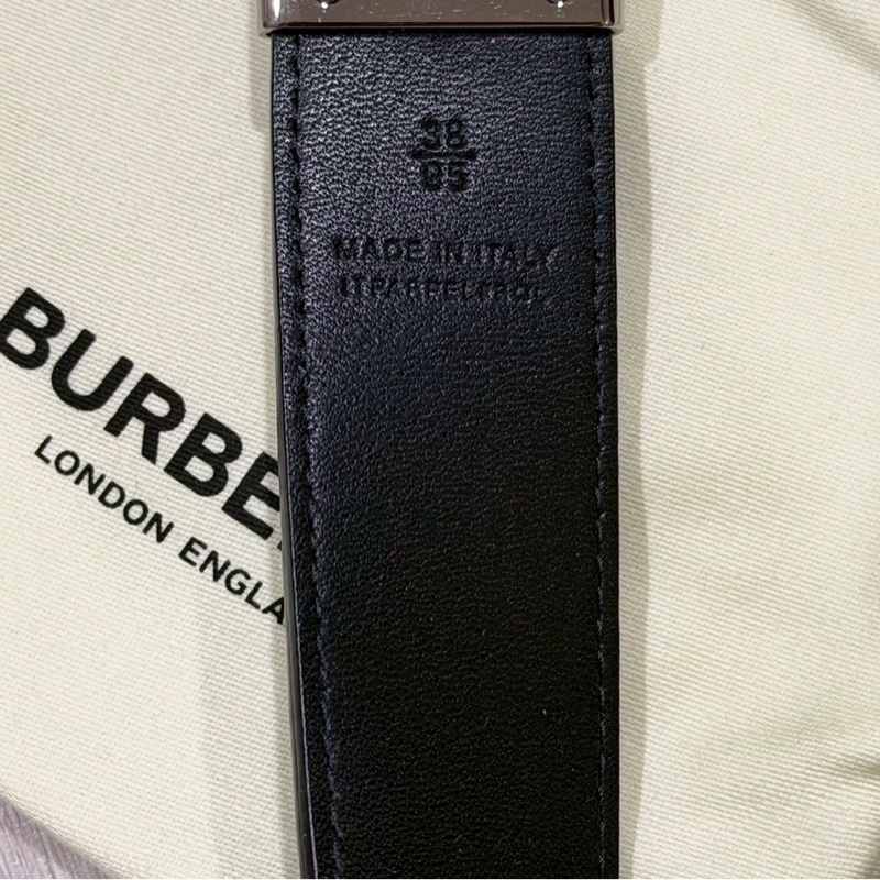 BURBERRY男用雙面皮帶 尺寸95-10