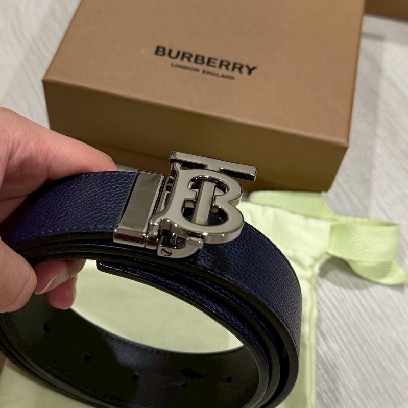 BURBERRY男用雙面皮帶 尺寸95-11
