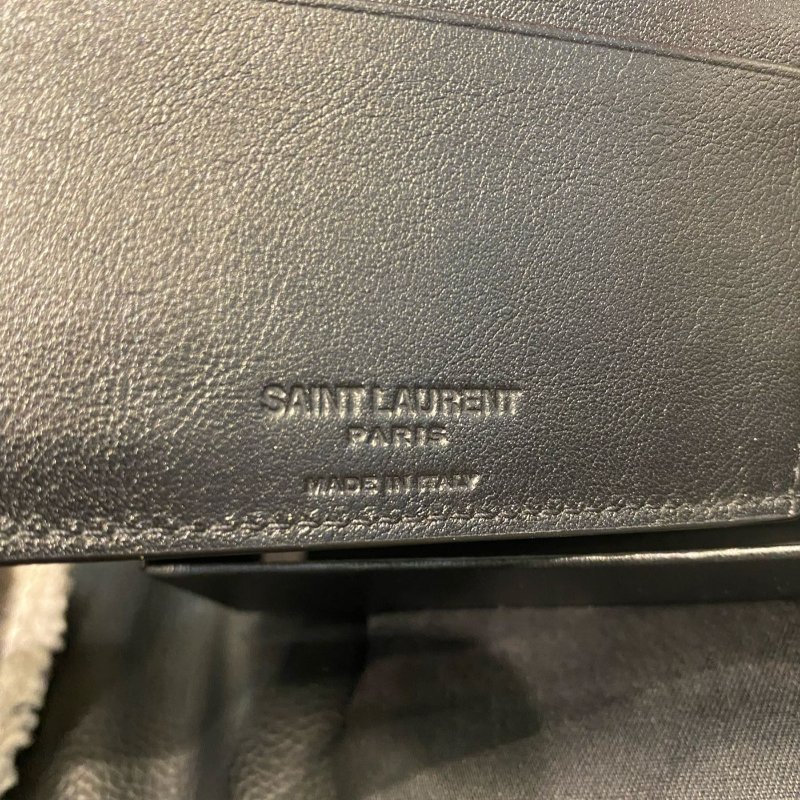 💎Han's house精品服飾💎Saint Laurent YSL 真皮 立體壓印 黑色 短夾-1