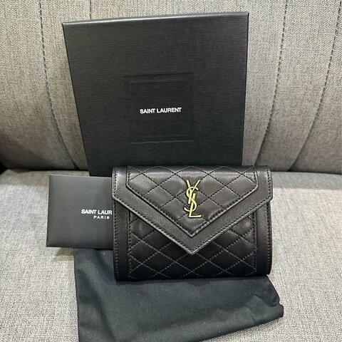 💎Han's house精品服飾💎SAINT LAURENT YSL 信封 卡包 義大利製 現貨 原價23200