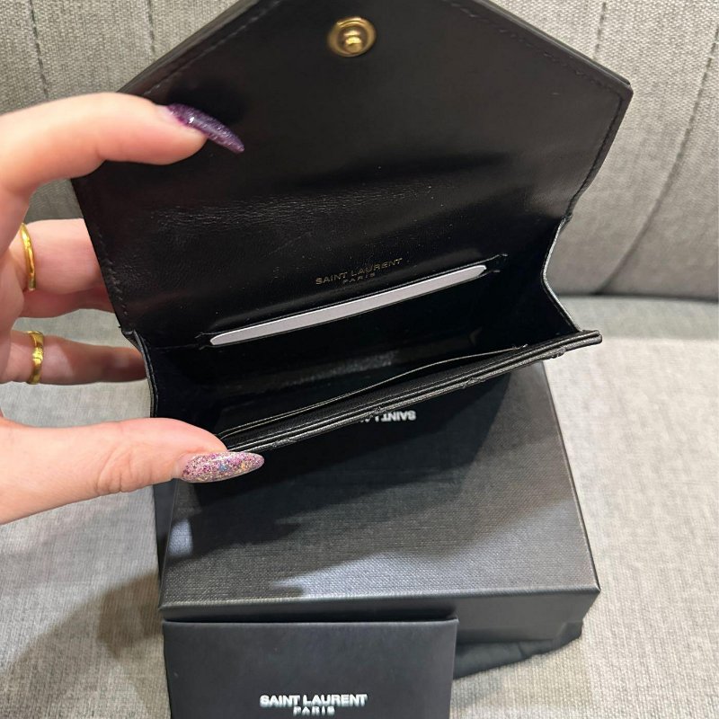 💎Han's house精品服飾💎SAINT LAURENT YSL 信封 卡包 義大利製 現貨 原價23200-4