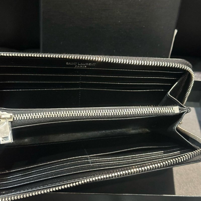 💎Han's house精品服飾💎SAINT LAURENT YSL 小牛皮 長夾 義大利製 現貨 原價27250-5