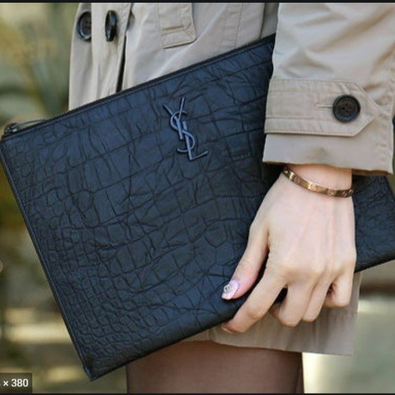 💎Han's house精品服飾💎SAINT LAURENT 手拿包 羊皮 鱷魚壓紋 YSL 453249 25x35x1-4
