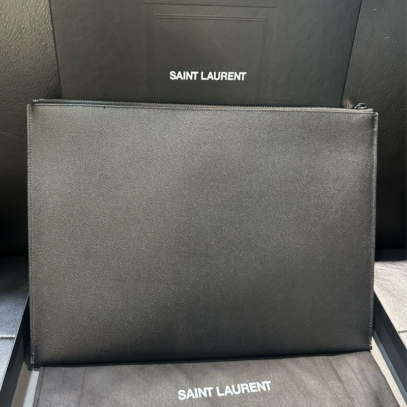 💎Han's house精品服飾💎SAINT LAURENT 手拿包 YSL 義大利製 25x35x1-7