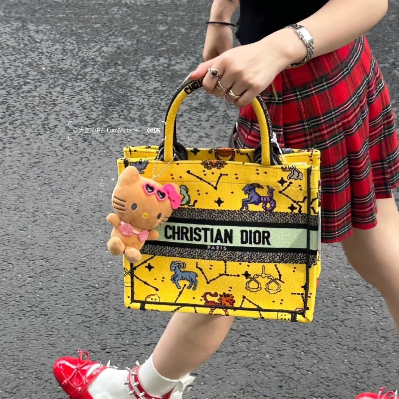 DIOR BookTote 限定星座圖案黃色 刺繡托特包Tote包26*14*21cm 99新配件塵袋吊牌-0