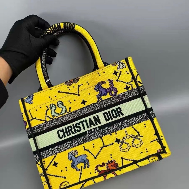 DIOR BookTote 限定星座圖案黃色 刺繡托特包Tote包26*14*21cm 99新配件塵袋吊牌-7