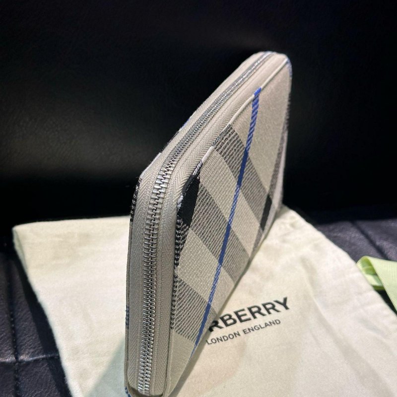 💎Han's house精品服飾💎Burberry 格紋 拉鍊 長夾-4