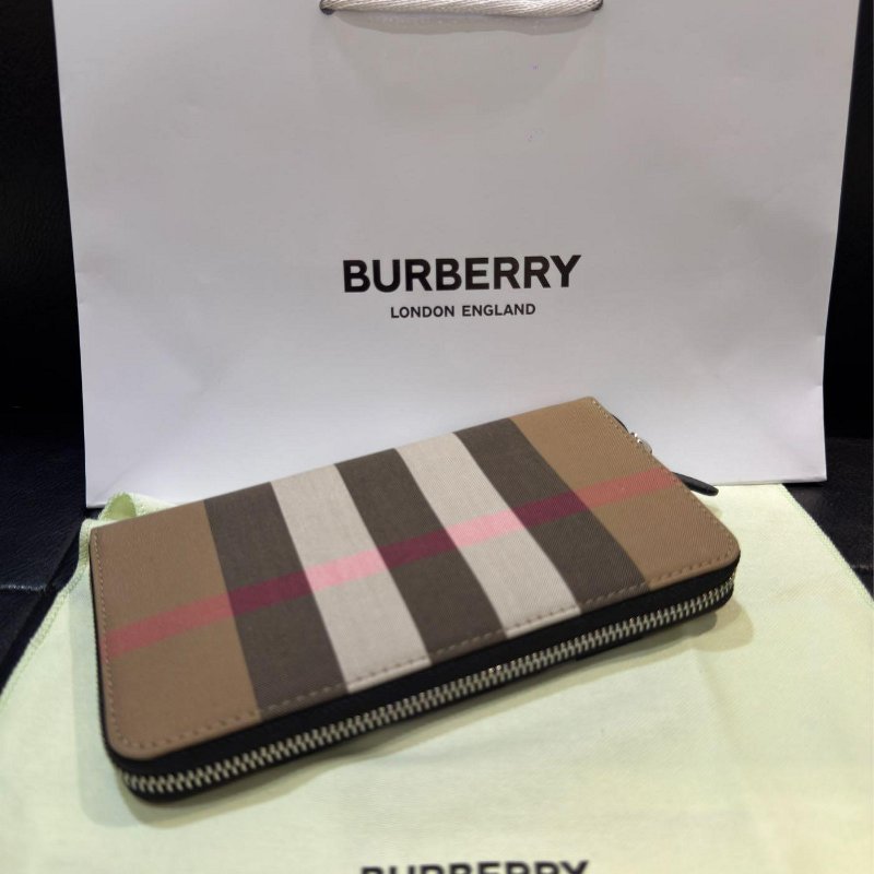 💎Han's house精品服飾💎Burberry 格紋 拉鍊 長夾-0