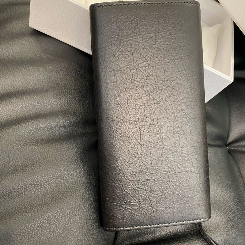 💎Han's house精品服飾💎BALENCIAGA 巴黎世家 黑色 山羊皮 爆裂紋 掀蓋 機車 長夾-1