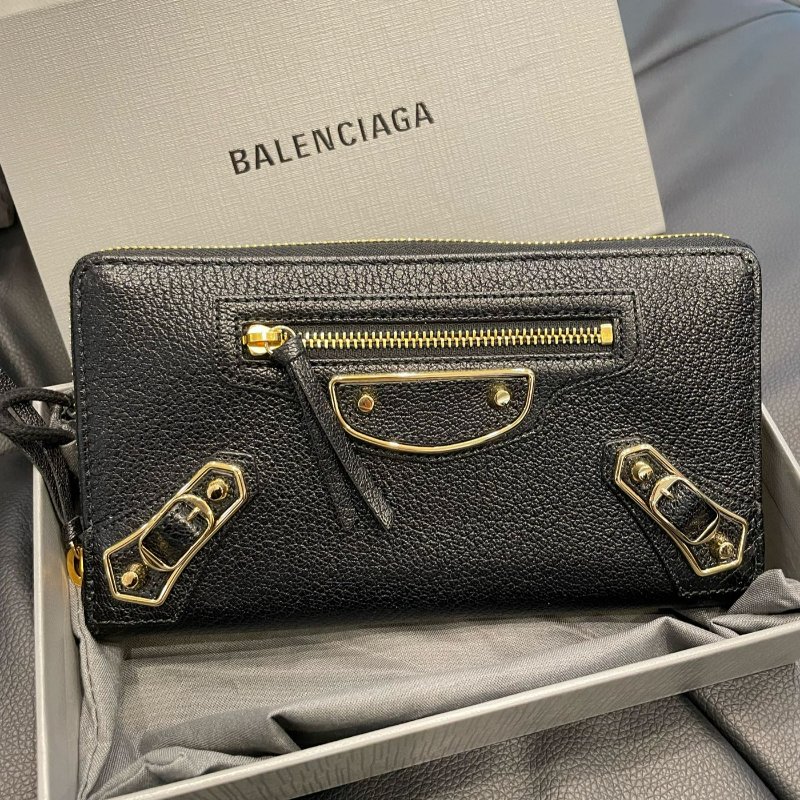 💎Han's house精品服飾💎 Balenciaga 巴黎世家 金釦 羊皮 拉鍊 機車 長夾-0