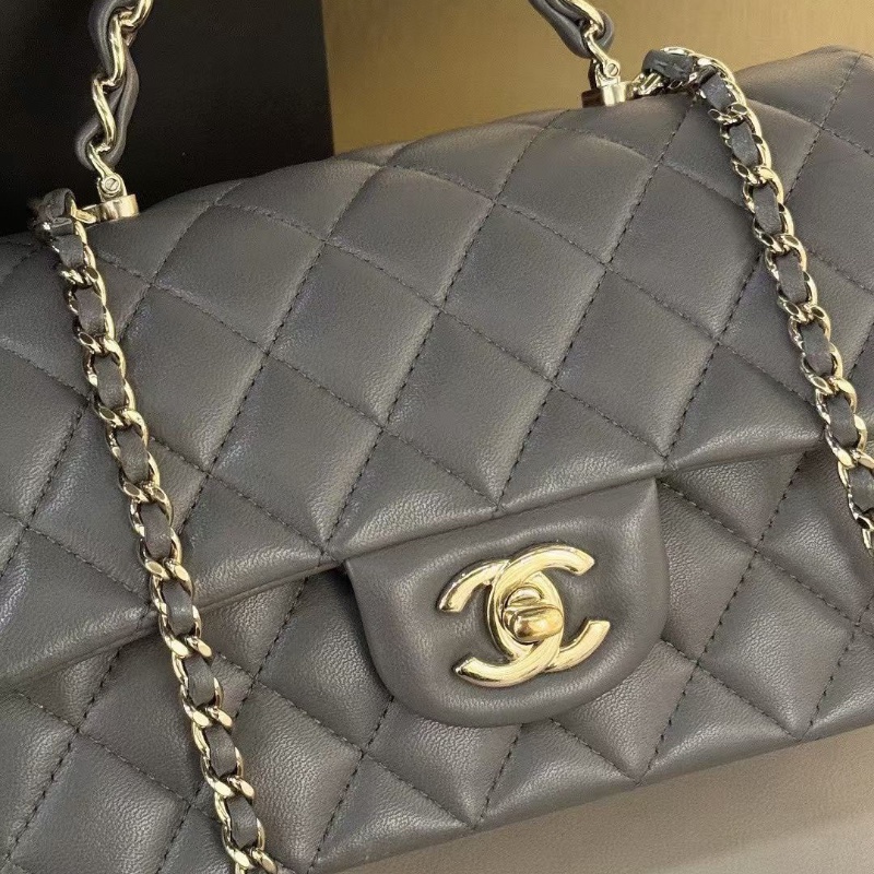 Chanel 深灰 雙C手柄 大mini 芯片款 20*13cm 99新配件盒子塵袋-2