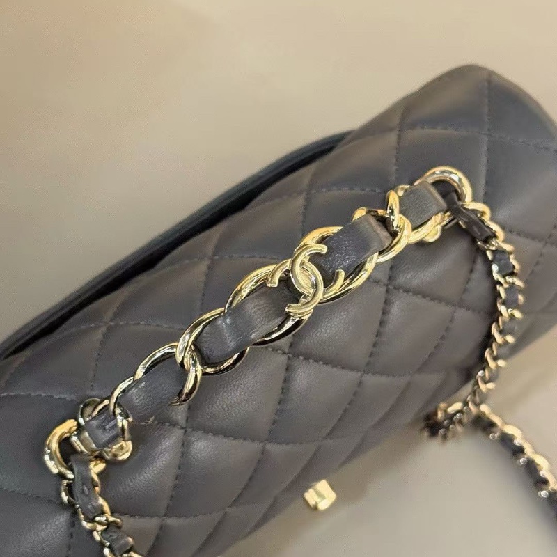 Chanel 深灰 雙C手柄 大mini 芯片款 20*13cm 99新配件盒子塵袋-3