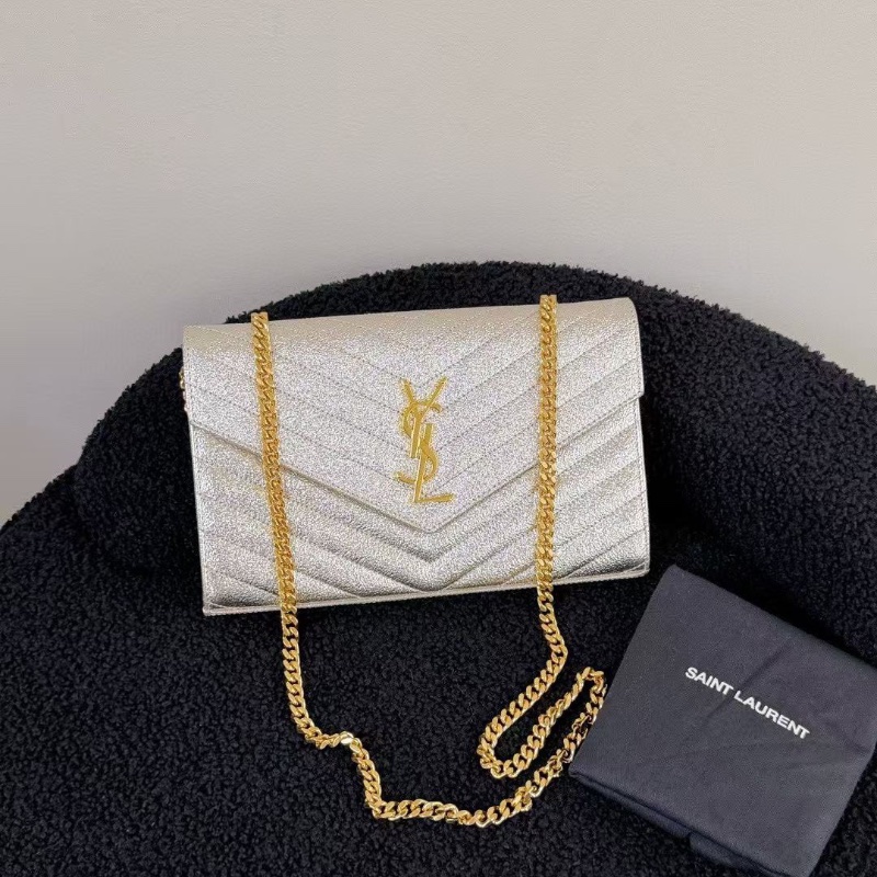 YSL Monogramme 信封包 V紋 牛皮  香檳金22.5*15*4cm 99新配件塵袋-1
