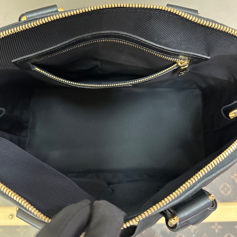 LV 限定款黑金壓花卯釘手提貝殼包29.5*24*15.5 98新配件塵袋 包撐-2