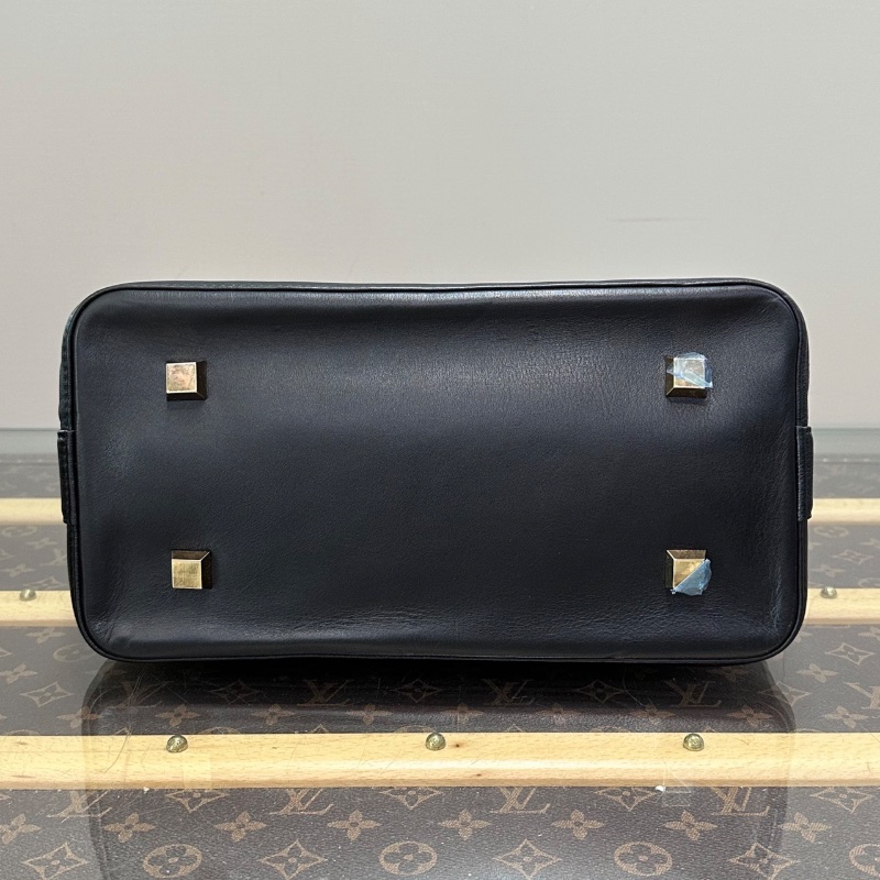 LV 限定款黑金壓花卯釘手提貝殼包29.5*24*15.5 98新配件塵袋 包撐-4