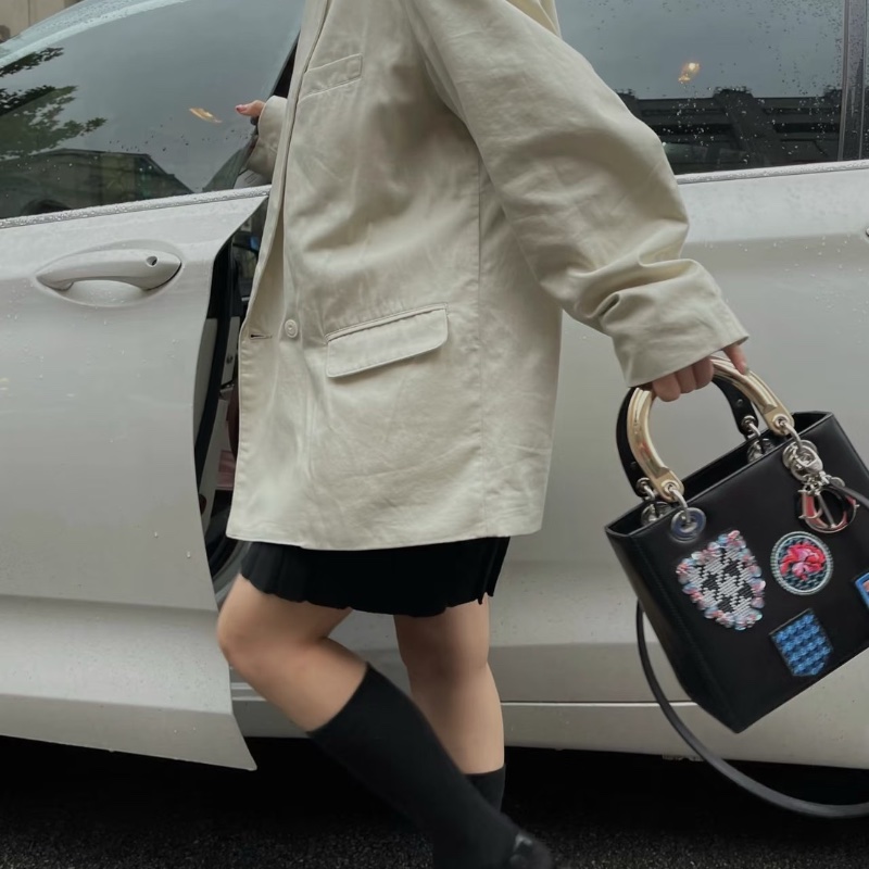 DIOR 黑色牛皮限量款刺繡徽章黛妃手提肩背包24*20*12 98新配件肩帶 塵袋-1