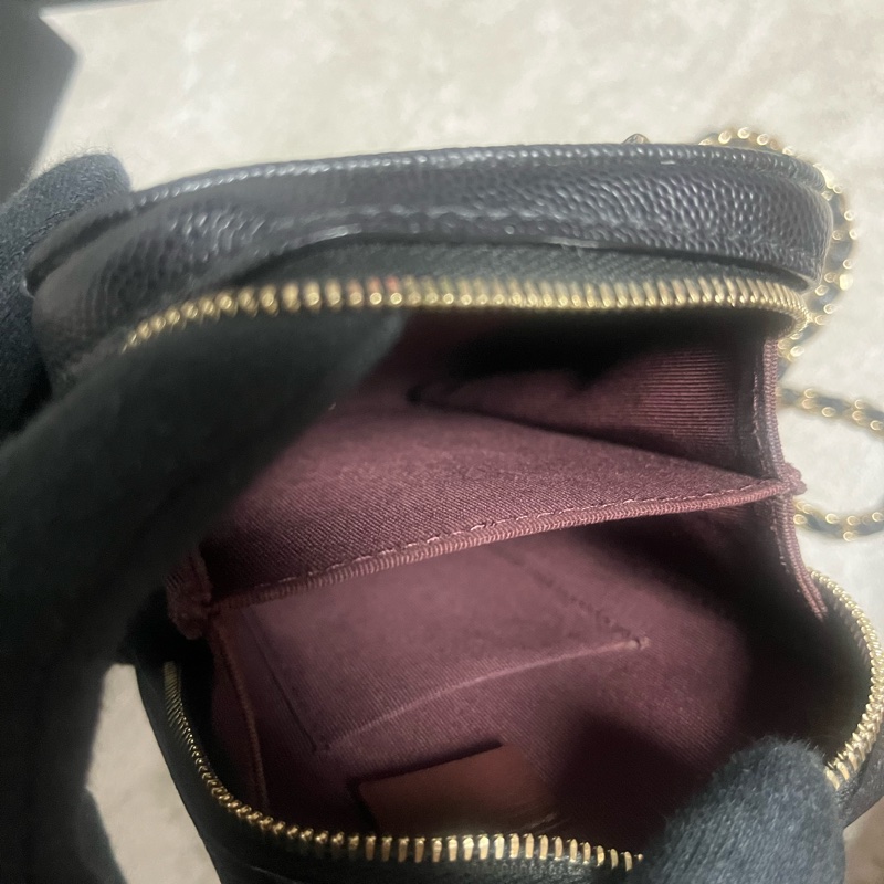 正品 Chanel 經典黑金荔枝牛皮手機包-11