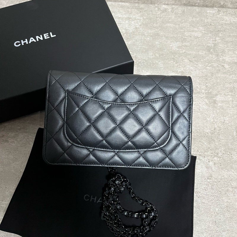 正品 限量Chanel woc 黑釦羊皮-1