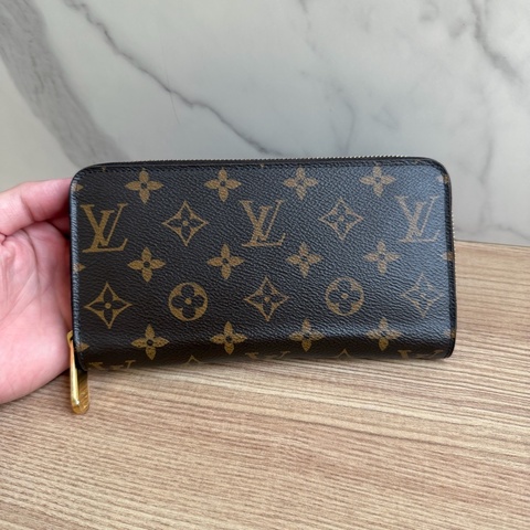 LV 老花ㄇ拉長夾