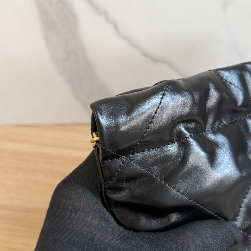 （全新）香奈兒 22bag mini 黑金 芯片款-11
