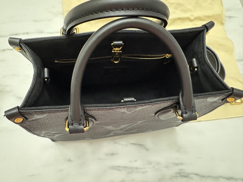 LV OnTheGo PM 黑色 LOUIS VUITTON-3
