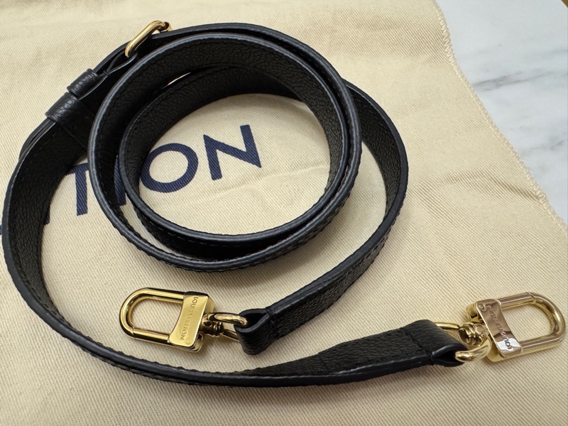 LV OnTheGo PM 黑色 LOUIS VUITTON-4