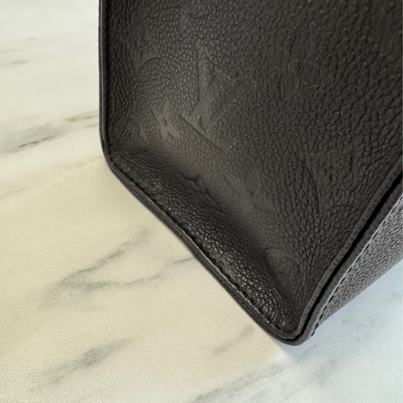 LV OnTheGo PM 黑色 LOUIS VUITTON-6