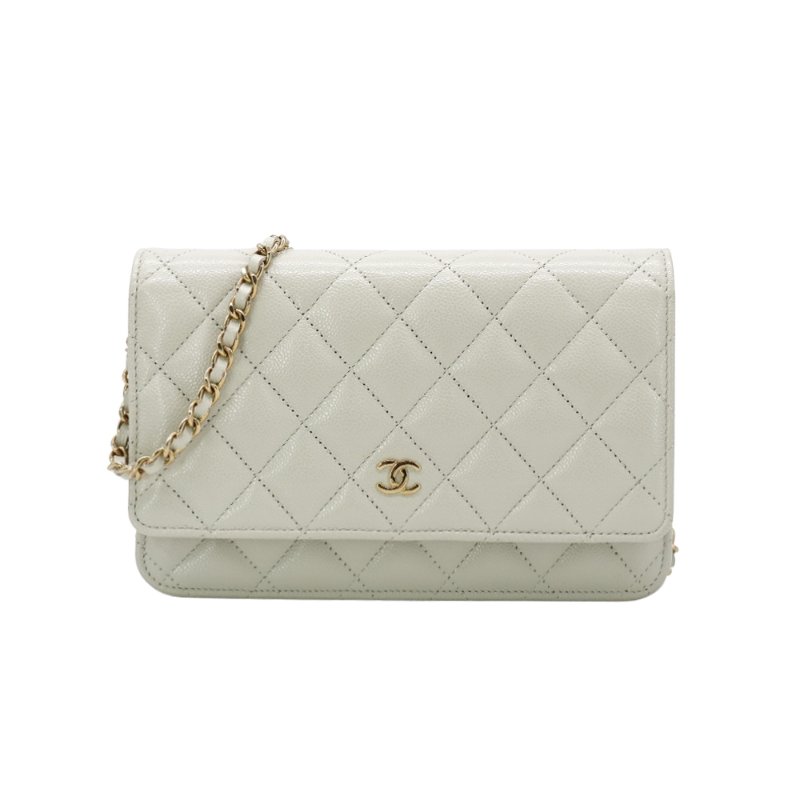 Chanel 經典雙C粒紋牛皮淡金鍊Woc斜背包(AP0250-淺灰)-0