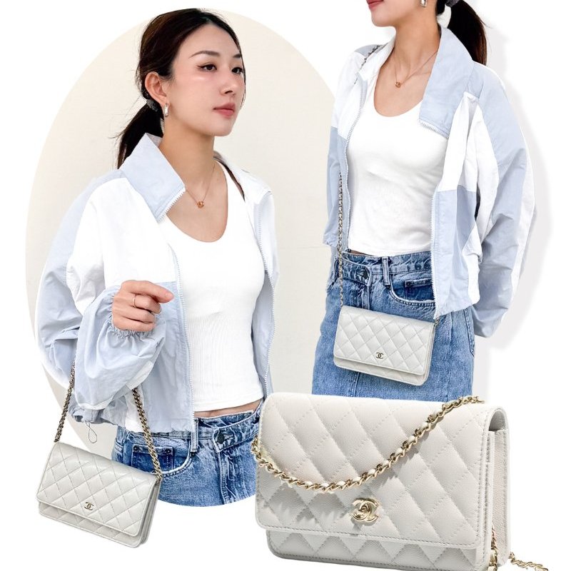 Chanel 經典雙C粒紋牛皮淡金鍊Woc斜背包(AP0250-淺灰)-0