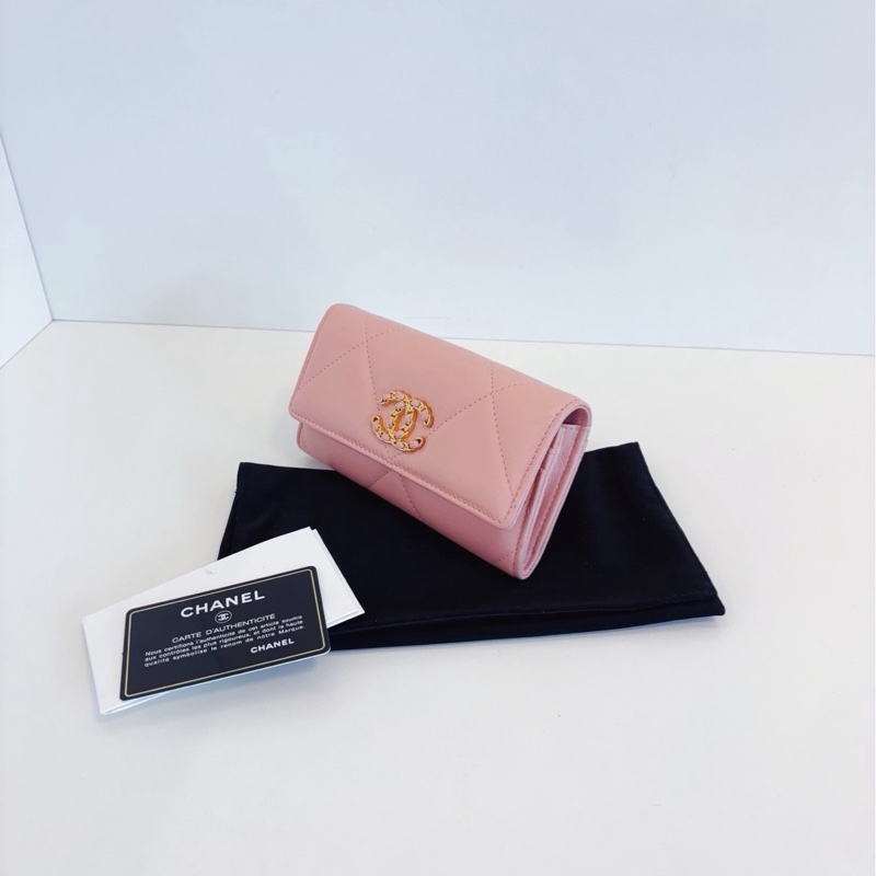 Chanel香奈兒 19bag系列粉色大菱格金扣翻蓋長錢包-3