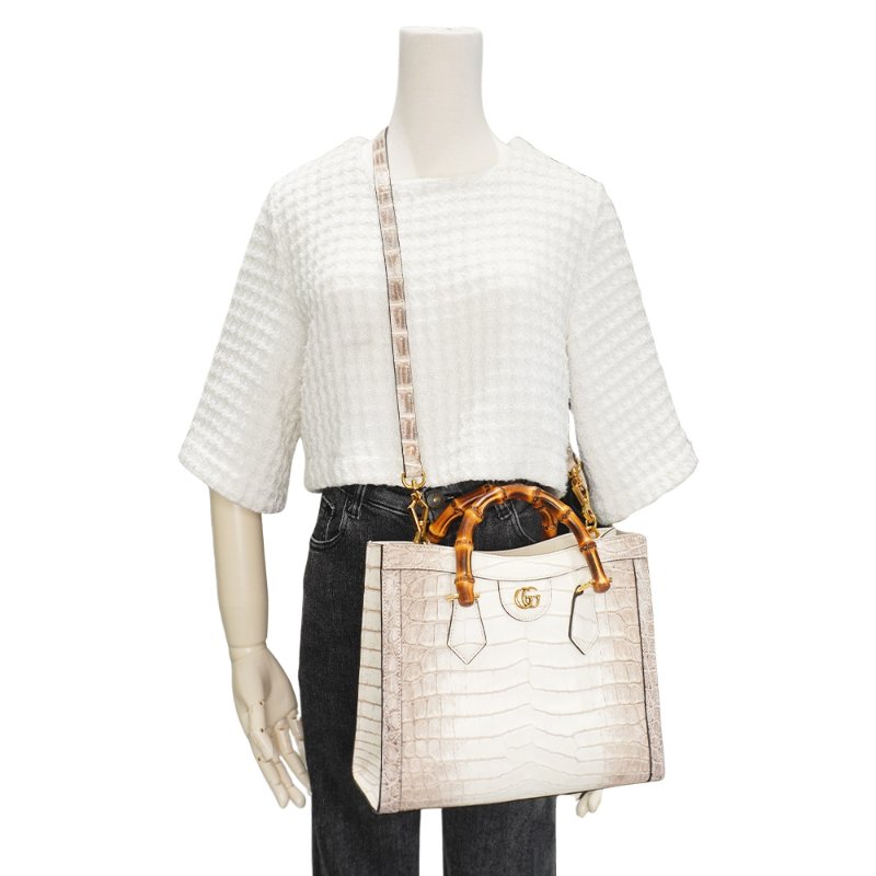 Gucci 展示品 Diana 喜馬拉雅鱷魚皮竹節手提二用包(660195-白)-5