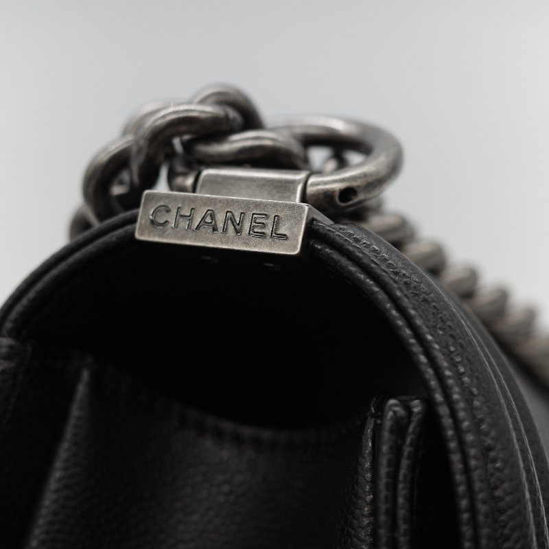 Chanel 香奈兒 Boy Chanel 25 黑色 菱格紋荔枝皮 黑銀 中型皮穿鏈肩背包-14