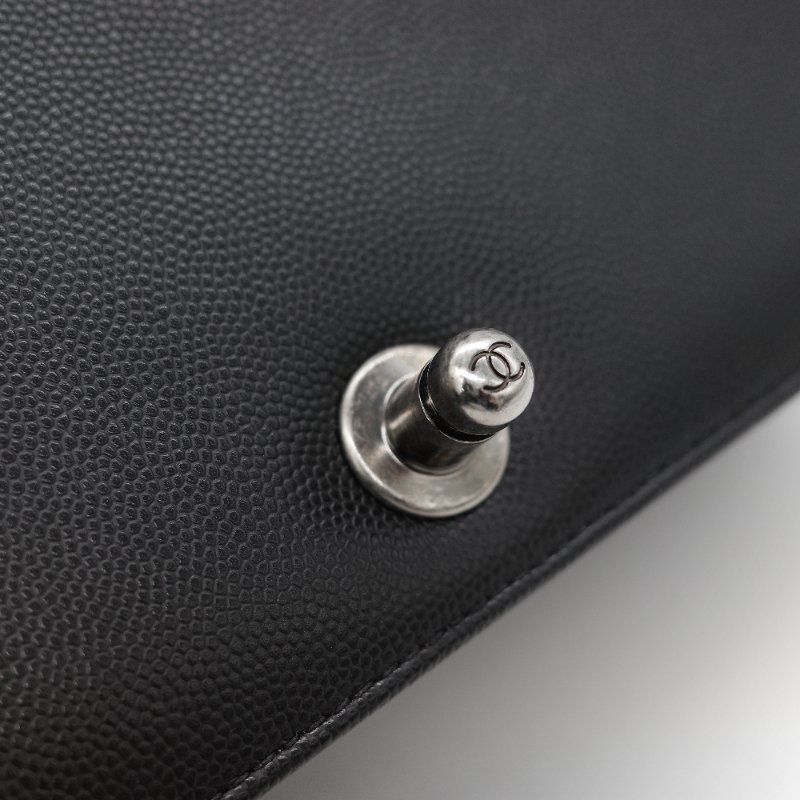 Chanel 香奈兒 Boy Chanel 25 黑色 菱格紋荔枝皮 黑銀 中型皮穿鏈肩背包-16