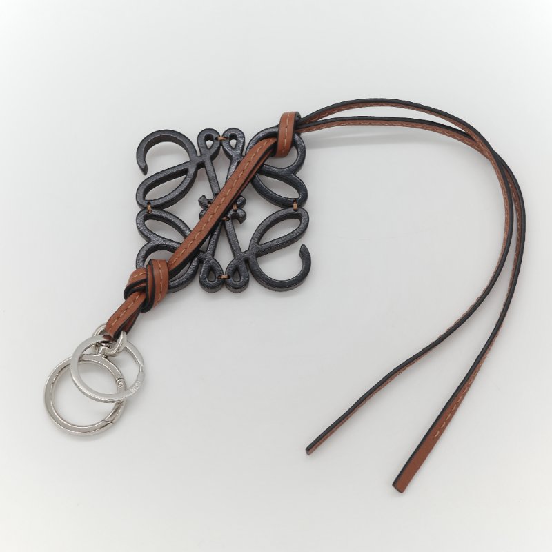 Loewe 羅威 Anagram 棕色 經典小牛皮 掛飾-2