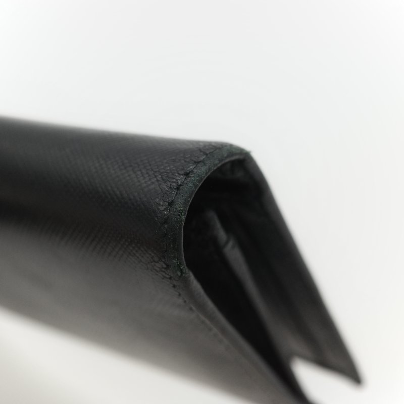 Prada 普拉達 Saffiano 黑色防刮牛皮長款對折錢包-9