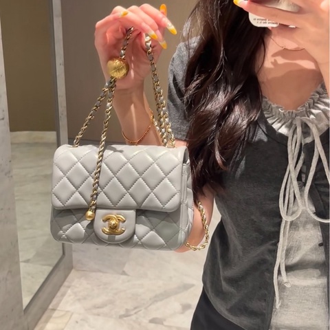 ✨Chanel 灰色金扣 金珠方胖子 99新 芯片款🩶