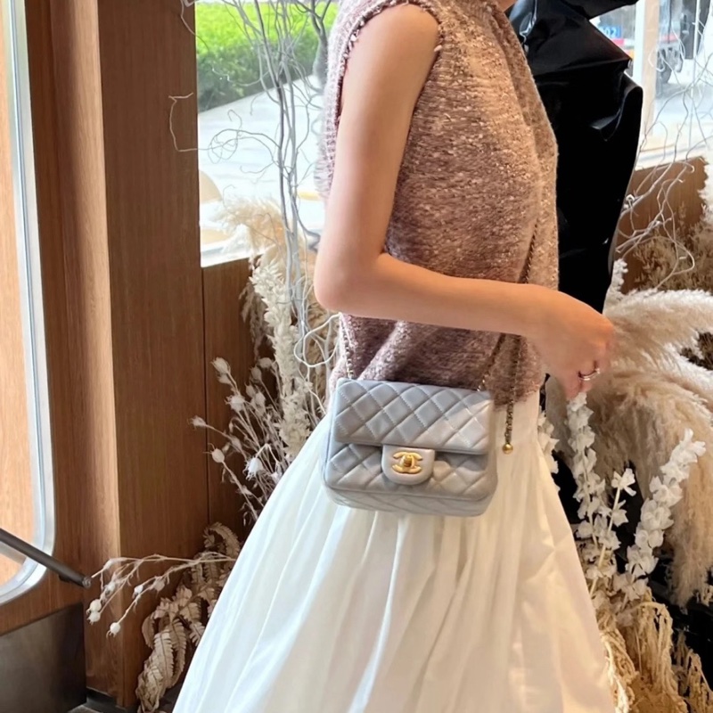 ✨Chanel 灰色金扣 金珠方胖子 99新 芯片款🩶-1
