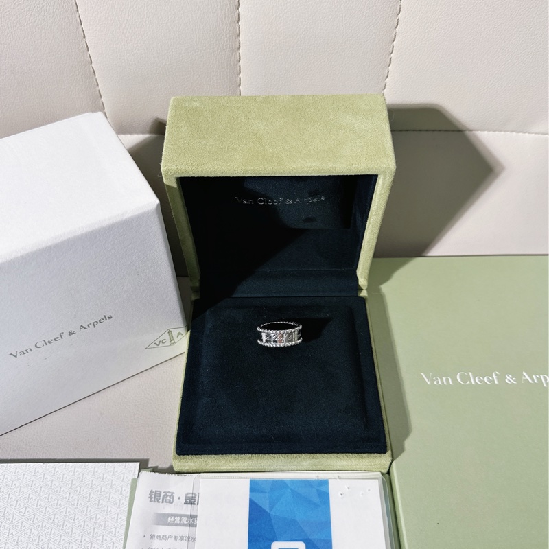 Van Cleef & Arpels梵克雅寶 Perlee簽名款萬花筒戒指，51號-1