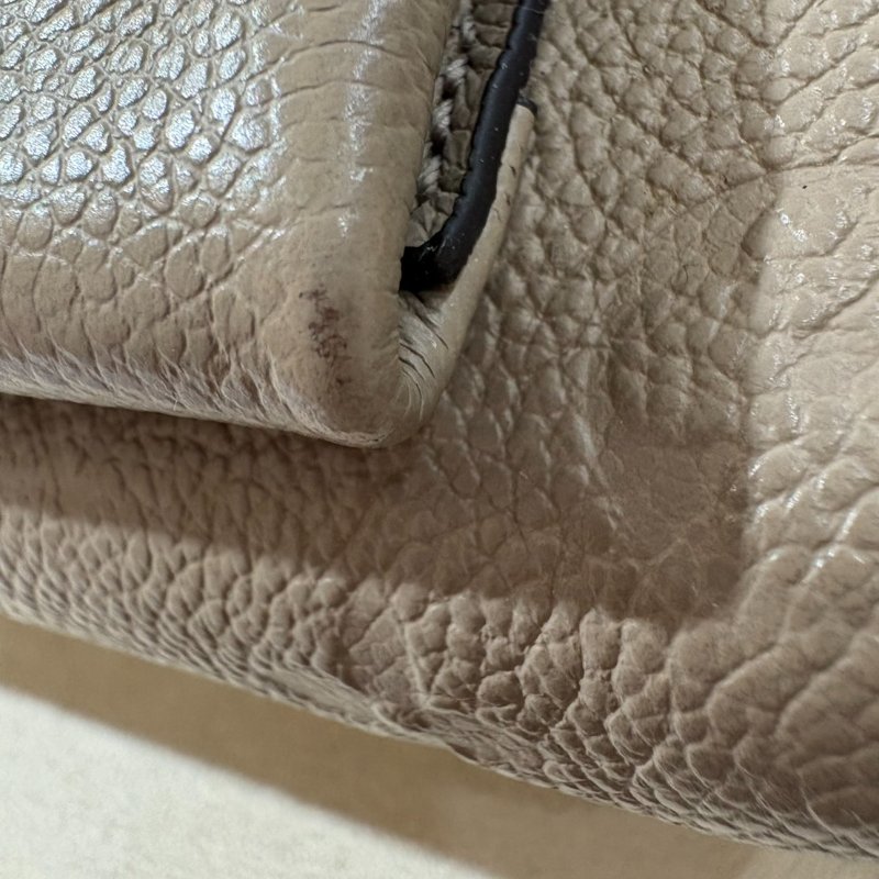 LV 斑鳩灰VAVIN肩背包-32