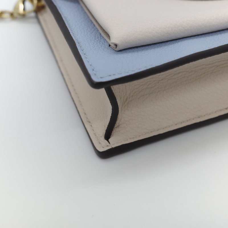 Louis Vuitton 路易威登 MyLockme 藍白雙色 小牛皮金屬鍊帶 翻蓋信封包-8