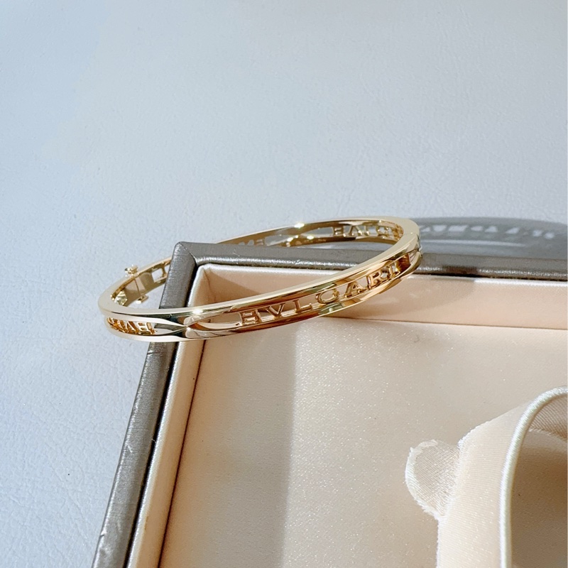 Bvlgari寶格麗 B.Zero1 系列  Logo 簽名鏤空手鐲，18K 黃金 S 號-4